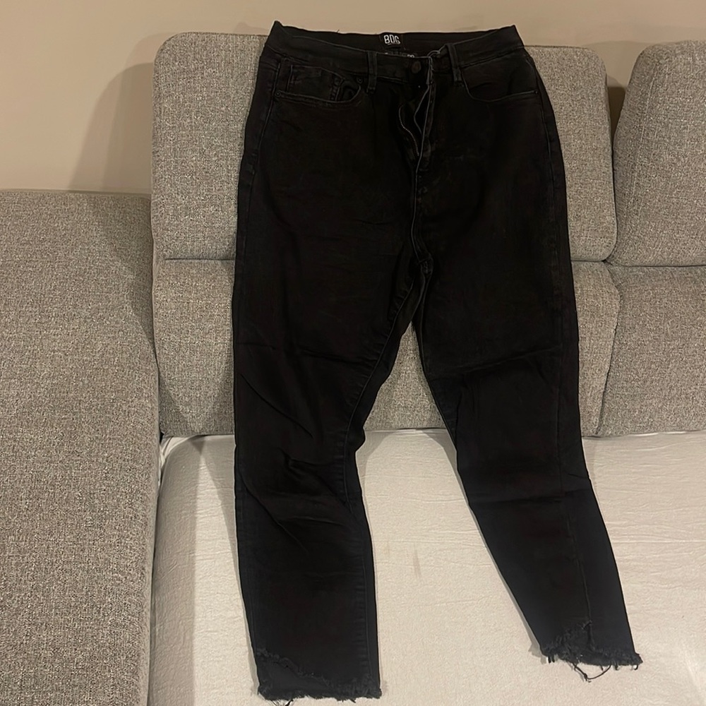 Black capri jeans high rise with distressed bottoms size 30